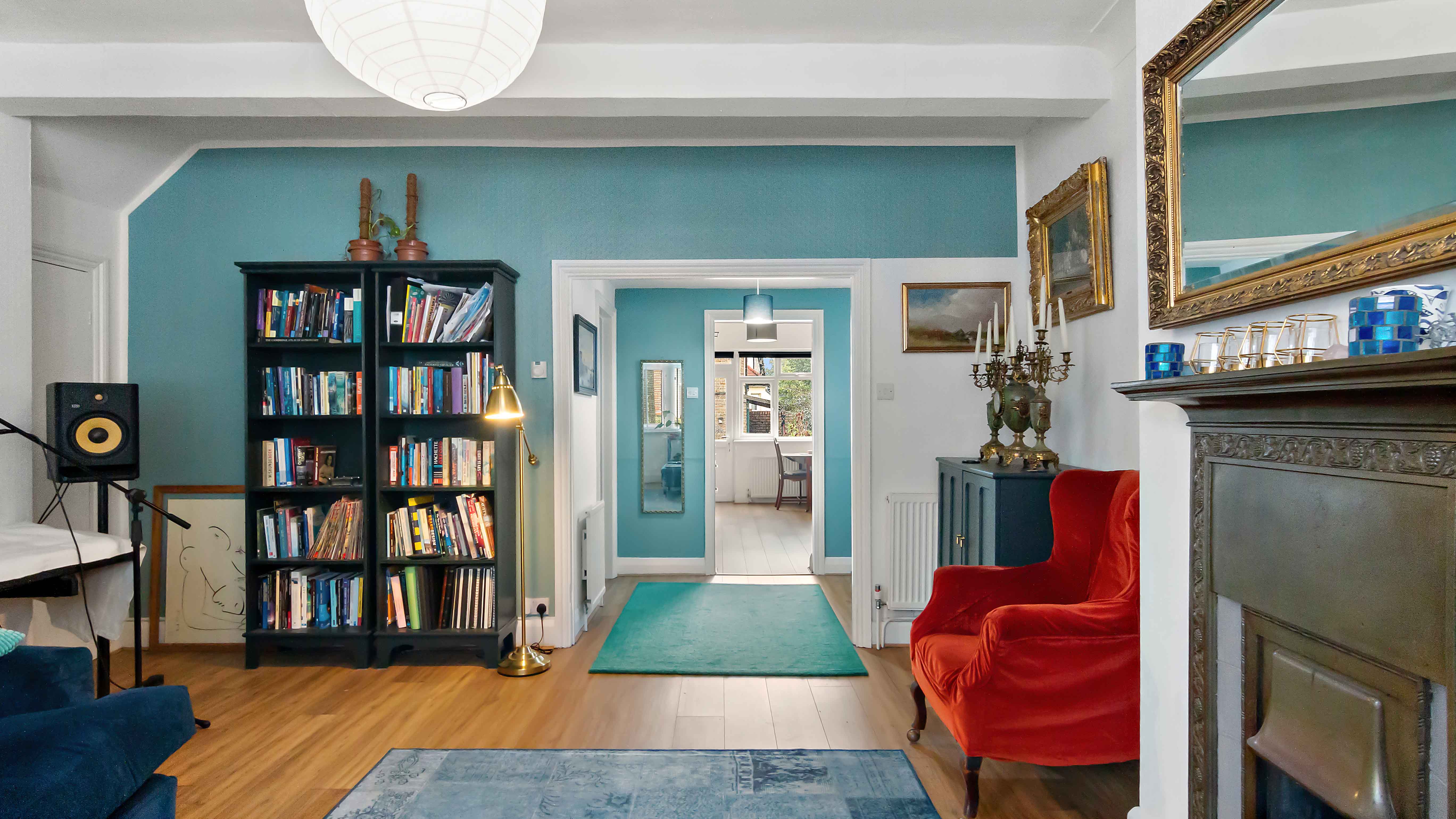 Photographer for real estate agent